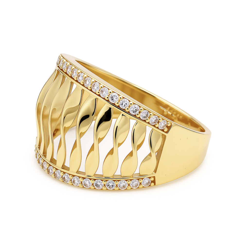 Fashionable women's ring in 10k yellow gold with cubic zirconia.