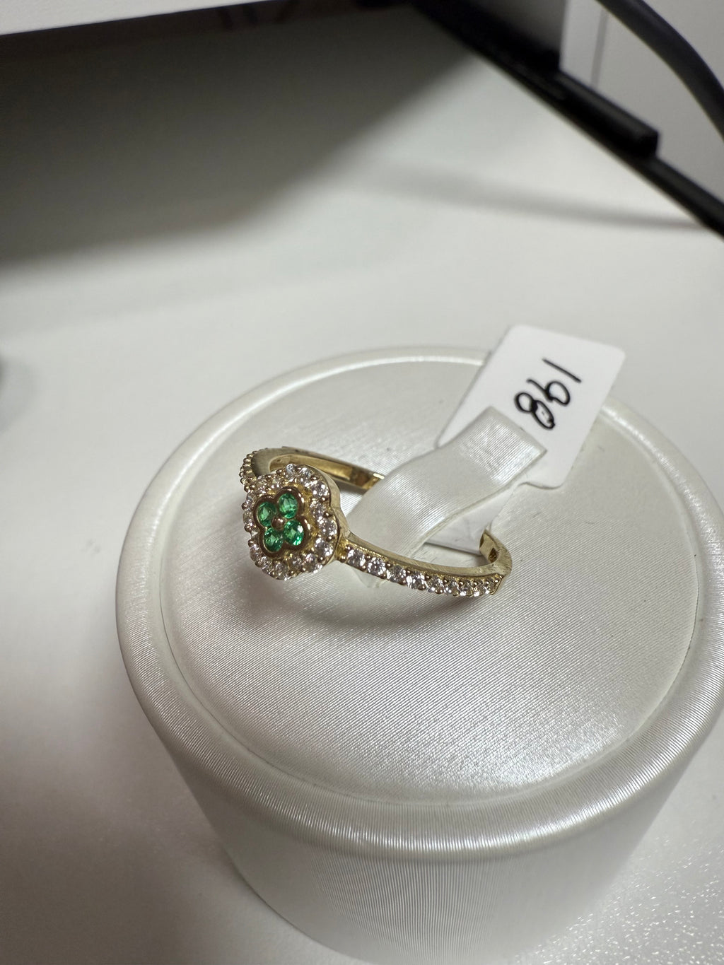Women's 10k ring